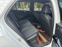 Volkswagen ID.3 Outstanding Edition - ფოტო 12