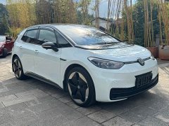 Volkswagen ID.3 Outstanding Edition - ფოტო 3