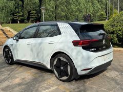 Volkswagen ID.3 Outstanding Edition - ფოტო 6