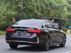 BMW 5 Series 530Li Premier Luxury Package - ფოტო 10