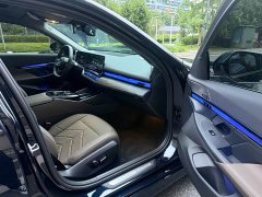 BMW 5 Series 530Li Premier Luxury Package - ფოტო 14