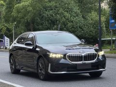 BMW 5 Series 530Li Premier Luxury Package - ფოტო 9