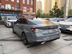 Hyundai Elantra 2022 1.5L CVT Luxury - ფოტო 7