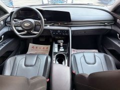 Hyundai Elantra 2022 1.5L CVT Luxury - ფოტო 9