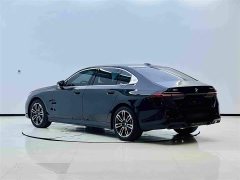 BMW 5 Series 530Li Premier M Sport Package - ფოტო 19