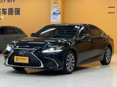 Lexus ES 2022 300h Excellence Edition - ფოტო 1