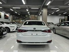 Lexus ES 2022 300h Excellence Edition - ფოტო 8