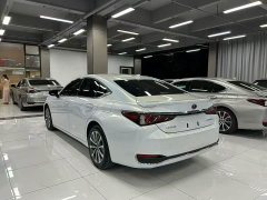 Lexus ES 2022 300h Excellence Edition - ფოტო 9