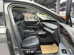 Lincoln Navigator 2.0T AWD Prestige - ფოტო 7