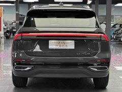 Lincoln Navigator 2.0T AWD Prestige - ფოტო 9