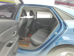 Hyundai Elantra 1.5L CVT GLX Elite - ფოტო 11