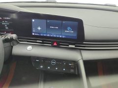 Hyundai Elantra 1.5L CVT GLX Elite - ფოტო 13