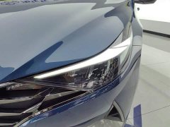 Hyundai Elantra 1.5L CVT GLX Elite - ფოტო 5