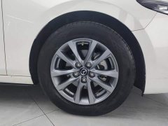 Mazda3 Axela 1.5L Automatic Comfort Edition - ფოტო 6