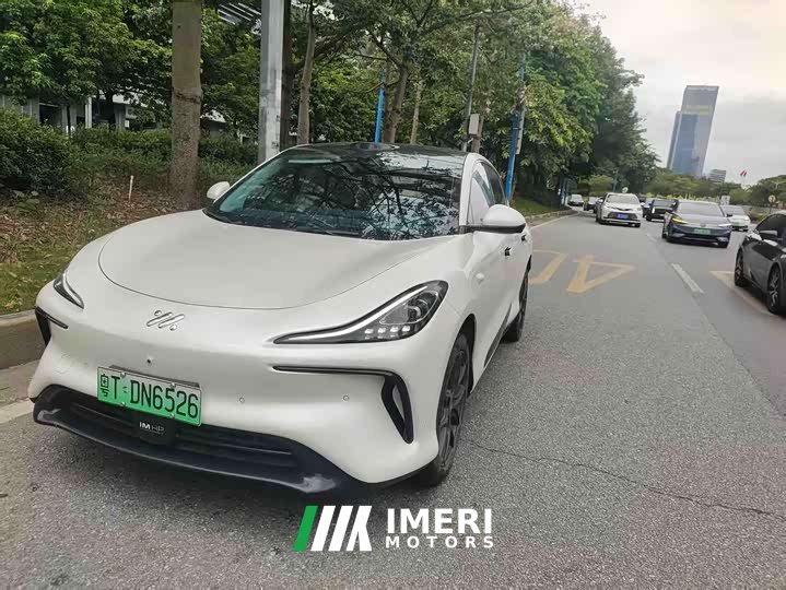 IM Motors Zhiji LS6 Max Standard Edition - car from China