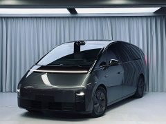 Li Auto Li Xiang MEGA 2024 Ultra - ფოტო 1