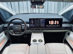 Li Auto Li Xiang MEGA 2024 Ultra - ფოტო 20