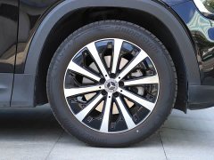 Mercedes-Benz GLB 200 Fashion Edition - ფოტო 15