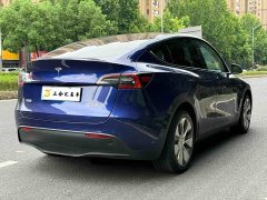 Tesla Model Y Standard Range RWD - ფოტო 10
