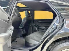 Toyota Avalon Hybrid 2.5L Luxury - ფოტო 9