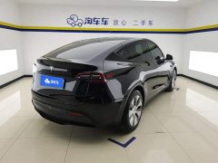 Tesla Model Y Rear-Wheel Drive - ფოტო 3