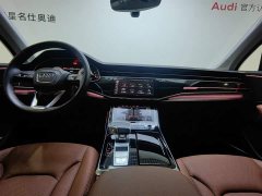 Audi Q7 55 TFSI quattro S line Sport - ფოტო 14
