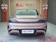Xiaomi SU7 Rear-Wheel Drive Standard Edition - ფოტო 8