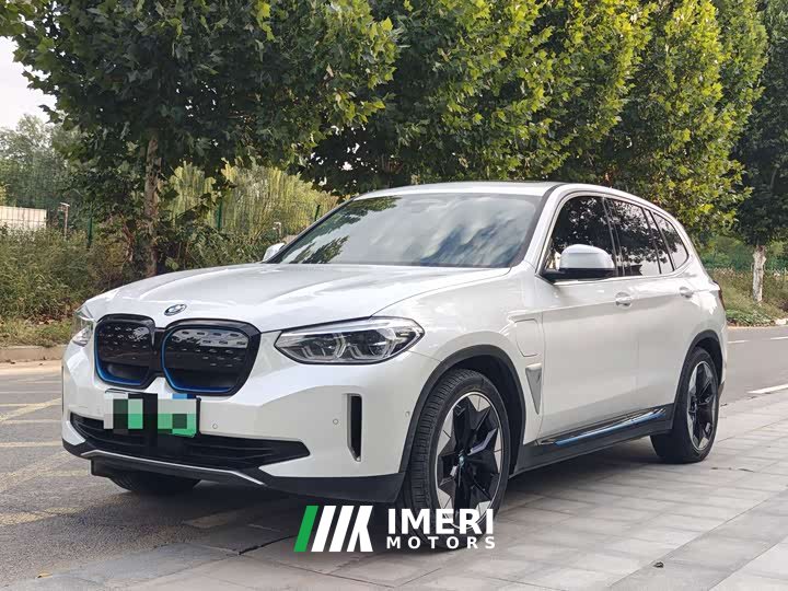 BMW iX3 Facelift Leadership Edition