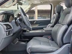 Lincoln Navigator 2020 Presidential Series 3.5T - ფოტო 9