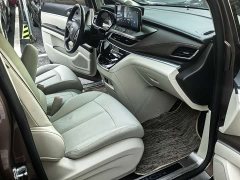 Buick GL8 Land Business Class 652T Luxury - ფოტო 11