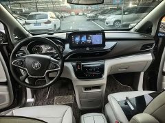 Buick GL8 Land Business Class 652T Luxury - ფოტო 9