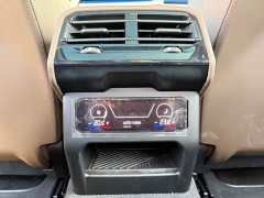 BMW i5 2025 eDrive 35L Luxury Package - ფოტო 12