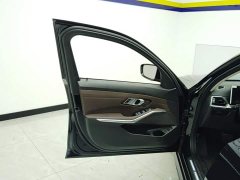 BMW 3 Series 325Li M Sport Package - ფოტო 7