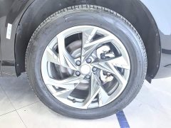 FAW Red Flag HS3 PHEV 117km Dynamic Edition - ფოტო 6