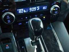 Toyota Vellfire Crown Hybrid 2.5L HV Luxury Edition - фото 9