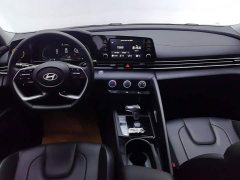 Hyundai Elantra 2023 1.5L CVT GLX Elite - ფოტო 12