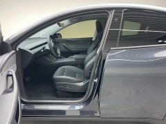 Tesla Model Y Rear-Wheel Drive - ფოტო 16