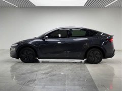 Tesla Model Y Rear-Wheel Drive - ფოტო 7