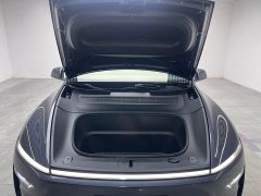 Tesla Model Y Rear-Wheel Drive - ფოტო 9
