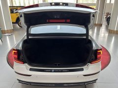 Volvo S60 2022 B4 Smart Luxury Edition - ფოტო 10
