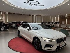 Volvo S60 2022 B4 Smart Luxury Edition - ფოტო 3