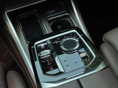 BMW 7 Series 740Li Premier M Sport Package - ფოტო 15