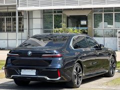 BMW 7 Series 740Li Premier M Sport Package - ფოტო 4