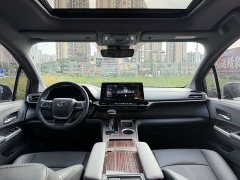Toyota Emgrand S12 Grevias 2.5L Hybrid Premium Plus Edition - ფოტო 10