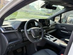 Toyota Emgrand S12 Grevias 2.5L Hybrid Premium Plus Edition - ფოტო 14