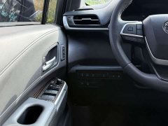 Toyota Emgrand S12 Grevias 2.5L Hybrid Premium Plus Edition - ფოტო 19