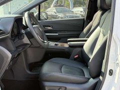 Toyota Emgrand S12 Grevias 2.5L Hybrid Premium Plus Edition - ფოტო 5