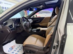 Lexus ES 2020 260 Excellence Edition - ფოტო 4