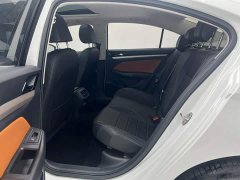 Volkswagen Bora 200TSI DSG Comfort Pro - ფოტო 15