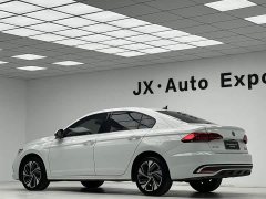 Volkswagen Bora 200TSI DSG Comfort Pro - ფოტო 7